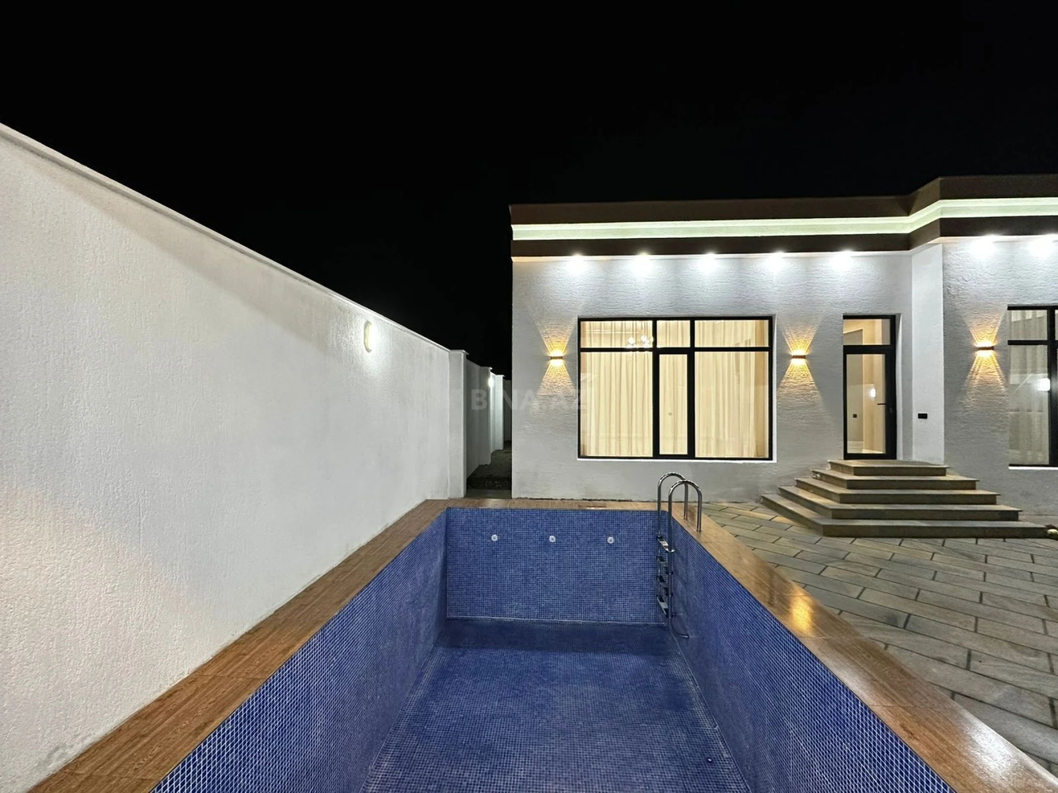 Satılır 4 otaqlı həyət evi 155 m²