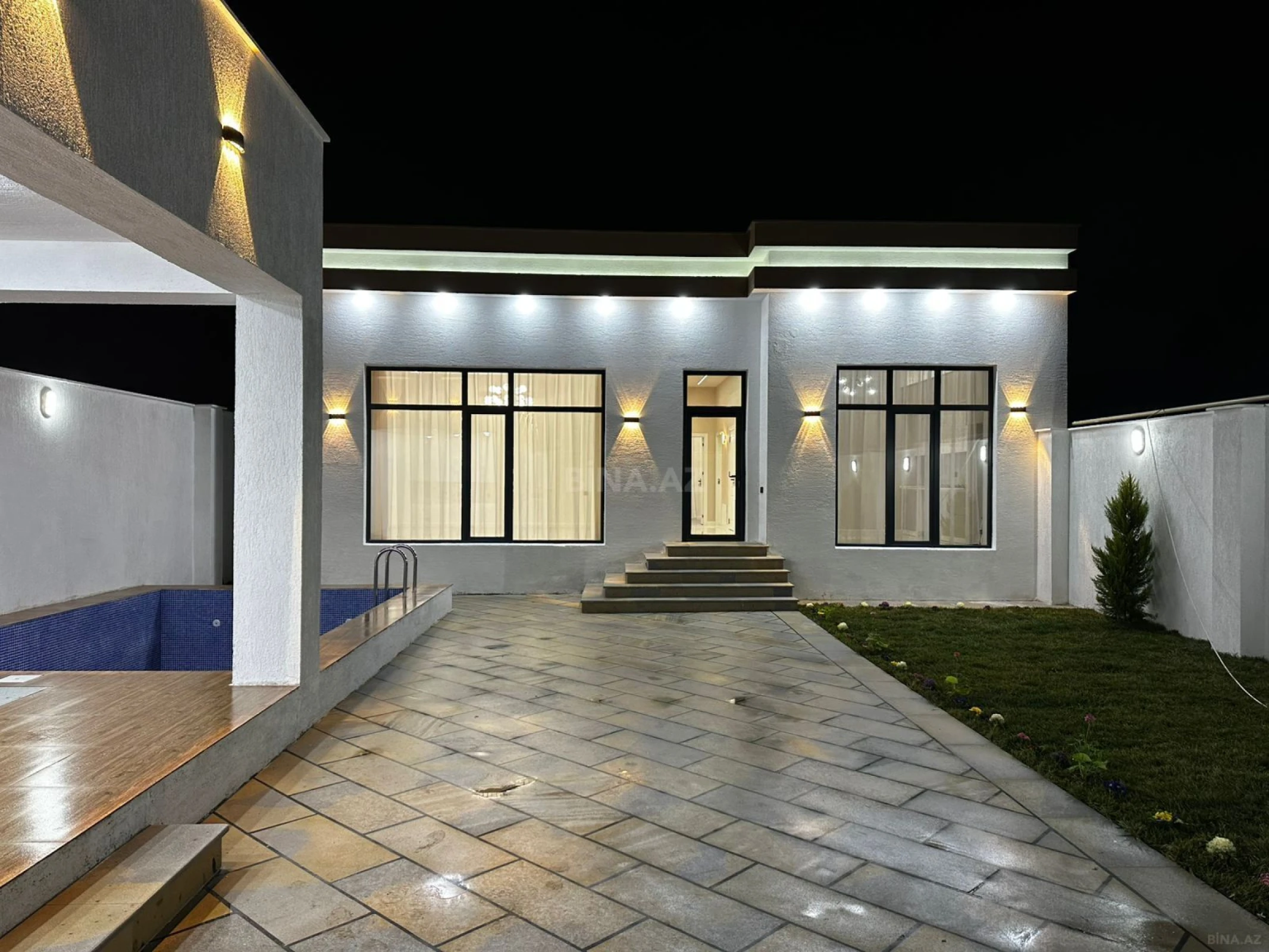 Satılır 4 otaqlı həyət evi 155 m²