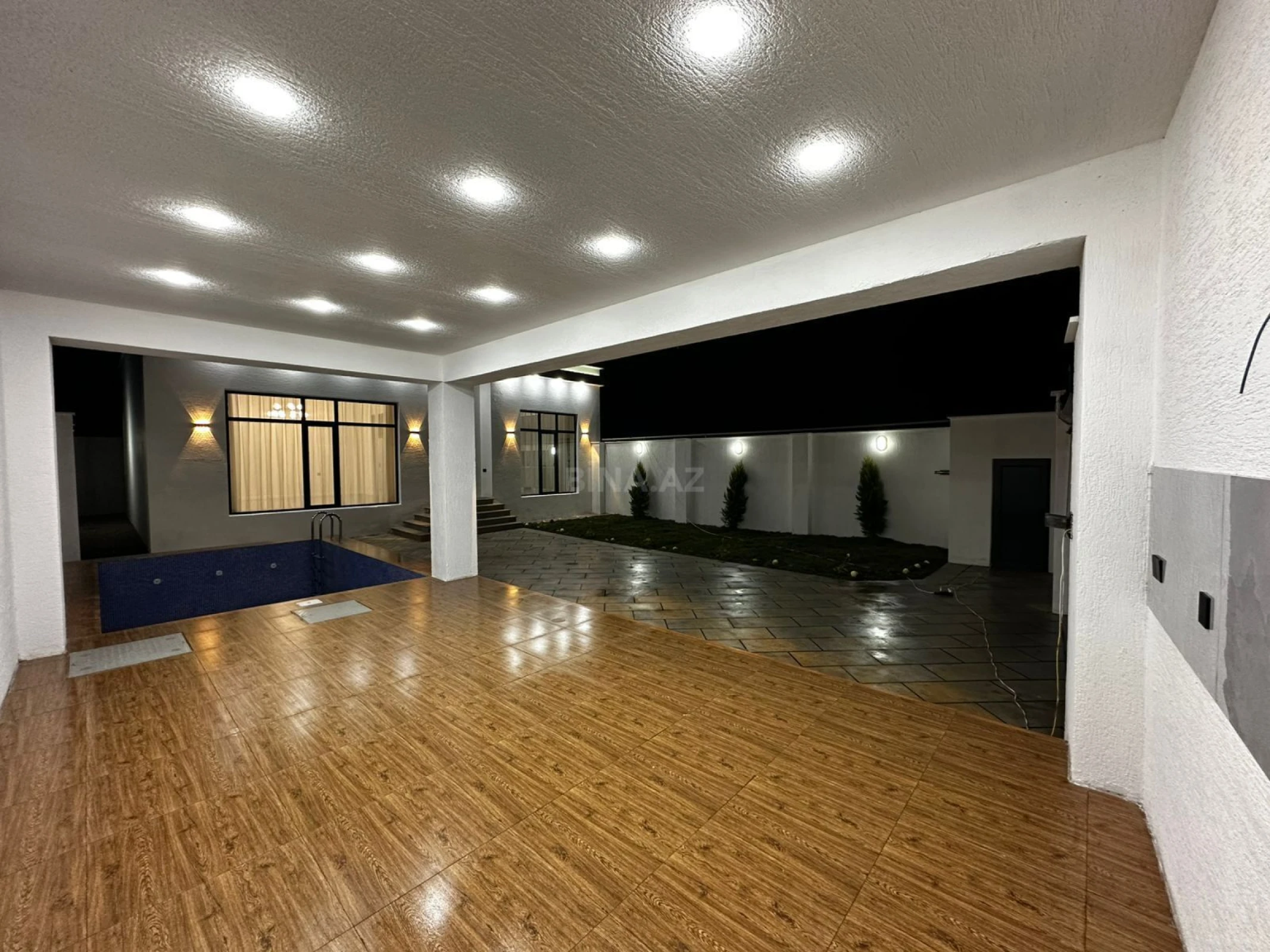 Satılır 4 otaqlı həyət evi 155 m²