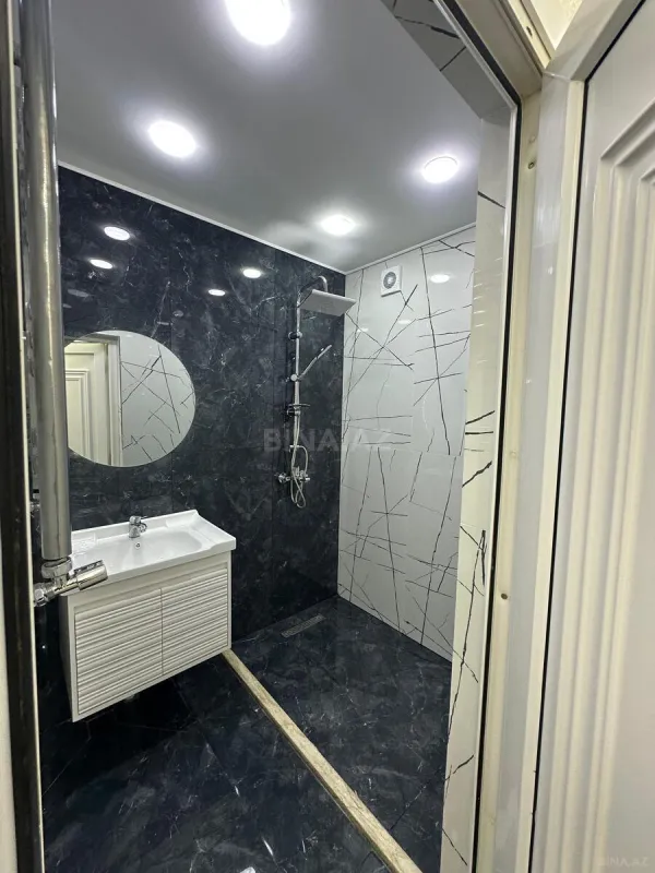 Satılır 2 otaqlı mənzil 65 m²