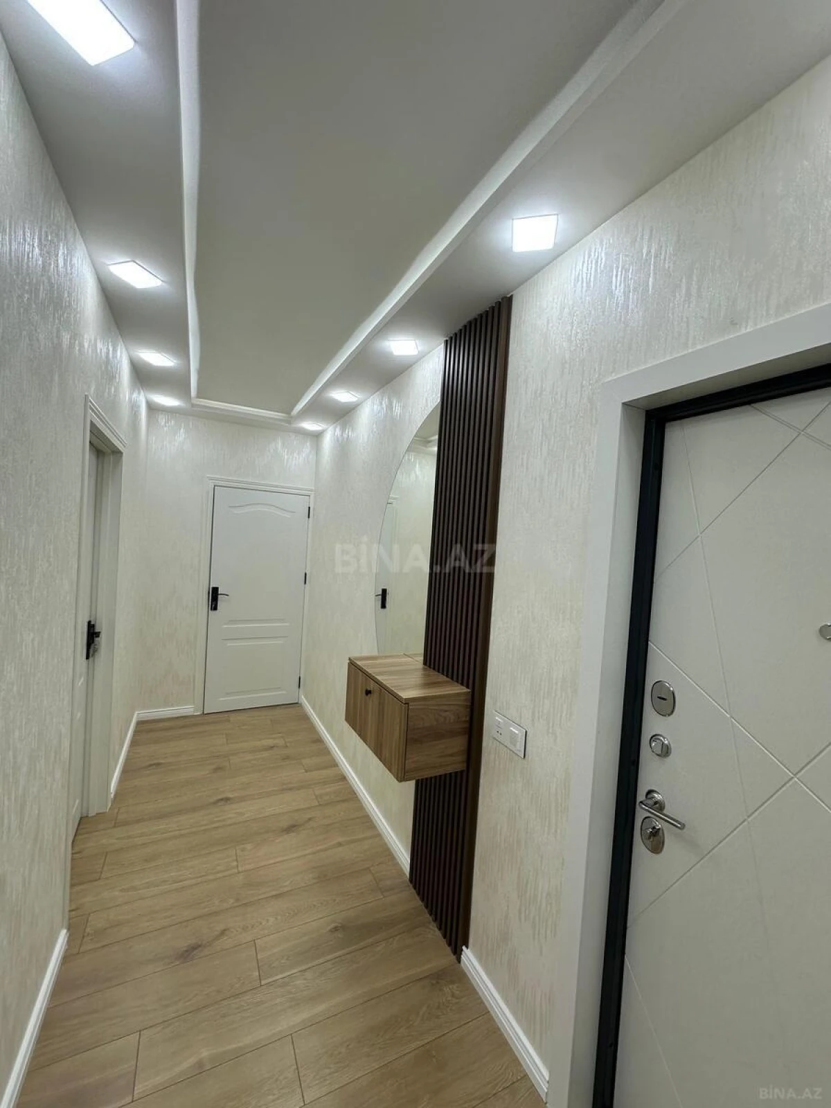 Satılır 2 otaqlı mənzil 65 m²