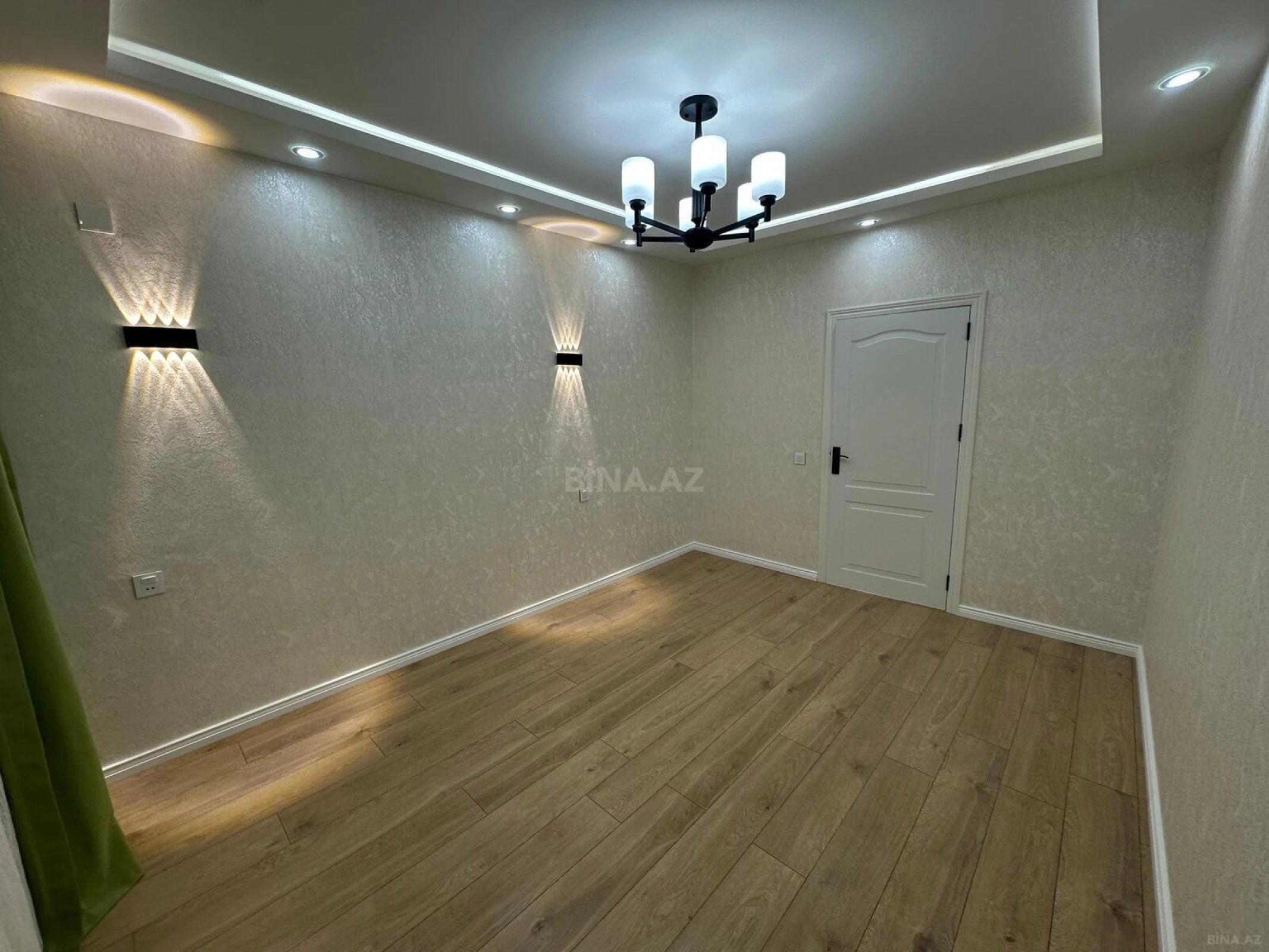 Satılır 2 otaqlı mənzil 65 m²