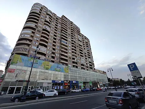 Kirayə verilir 2 otaqlı mənzil 75 m² — Bakı, Memar Əcəmi yanı 2 otaq 75.00 m²