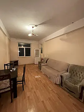Kirayə verilir 2 otaqlı mənzil 50 m²