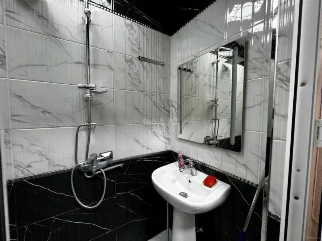 Satılır 1 otaqlı mənzil 35 m²