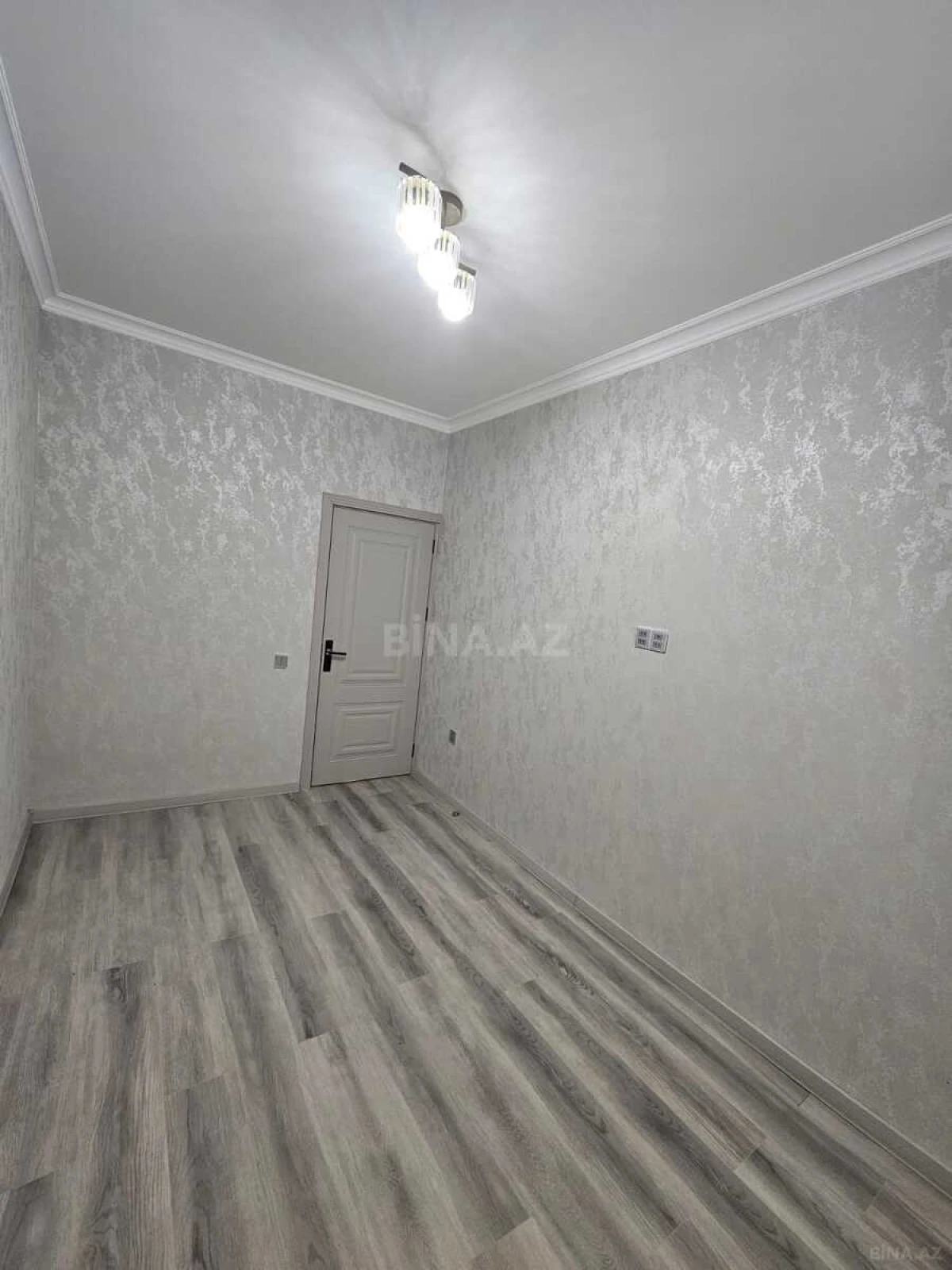 Satılır 3 otaqlı mənzil 55 m²
