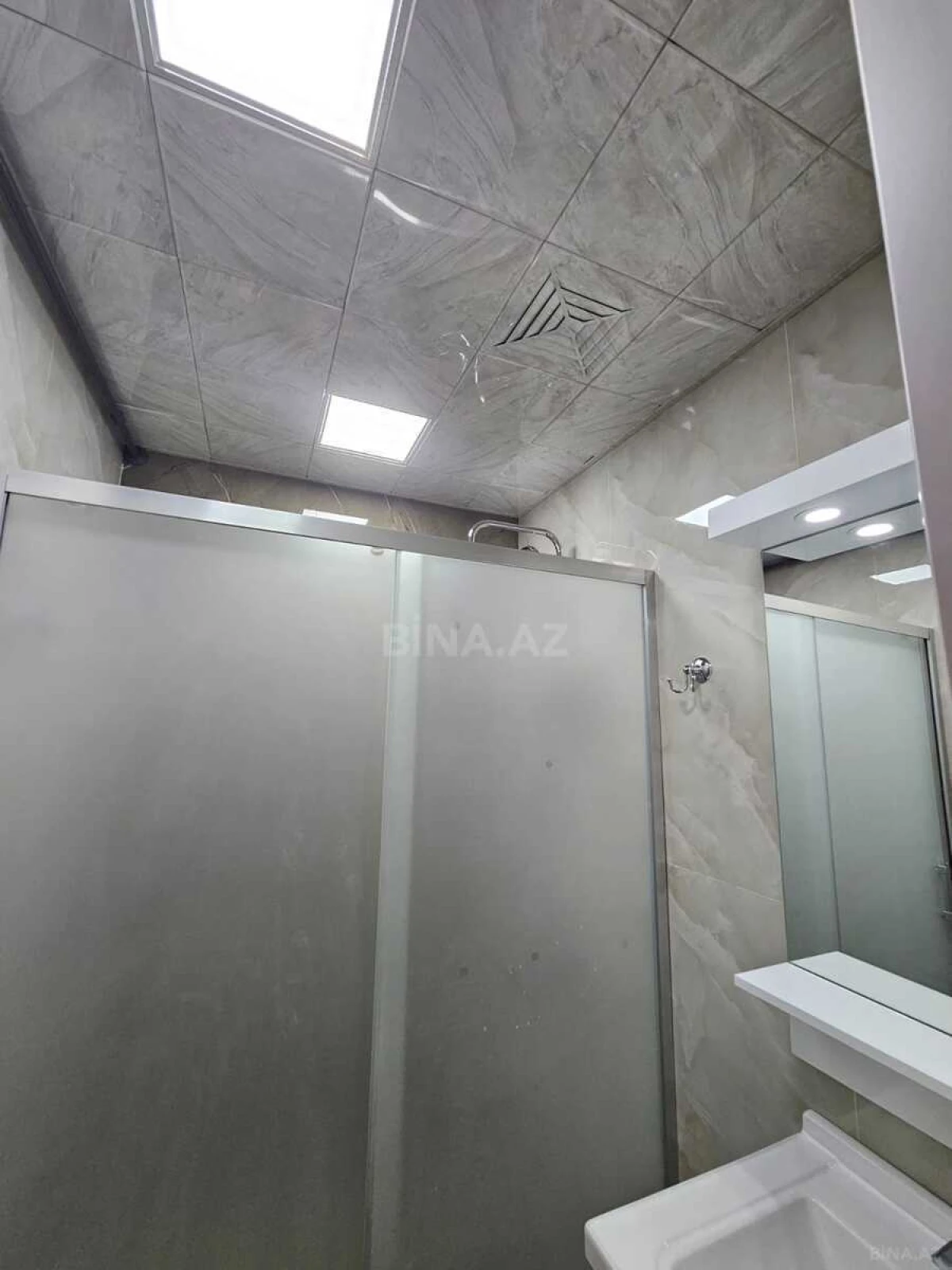 Satılır 3 otaqlı mənzil 55 m²