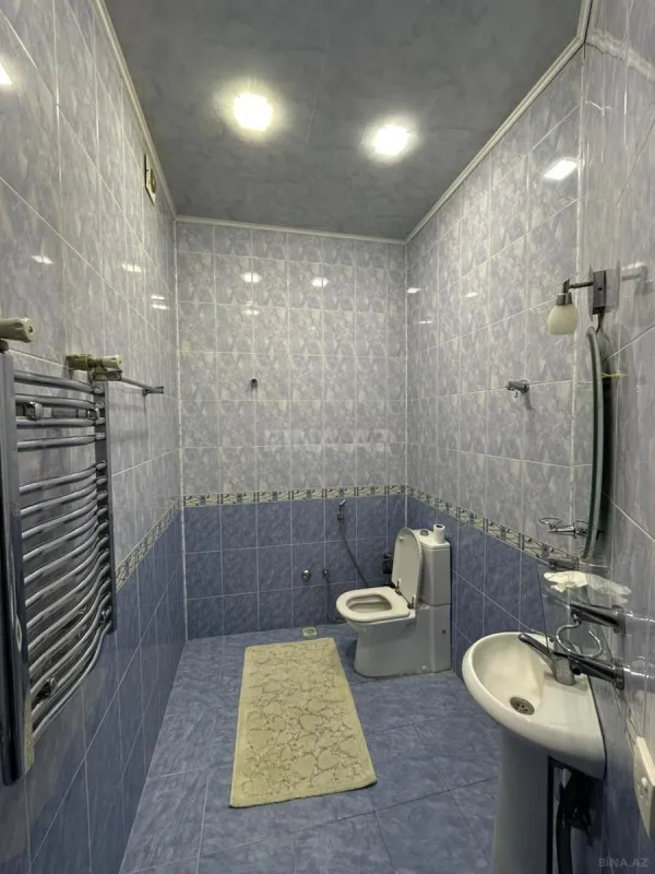 Kirayə verilir 4 otaqlı mənzil 130 m²