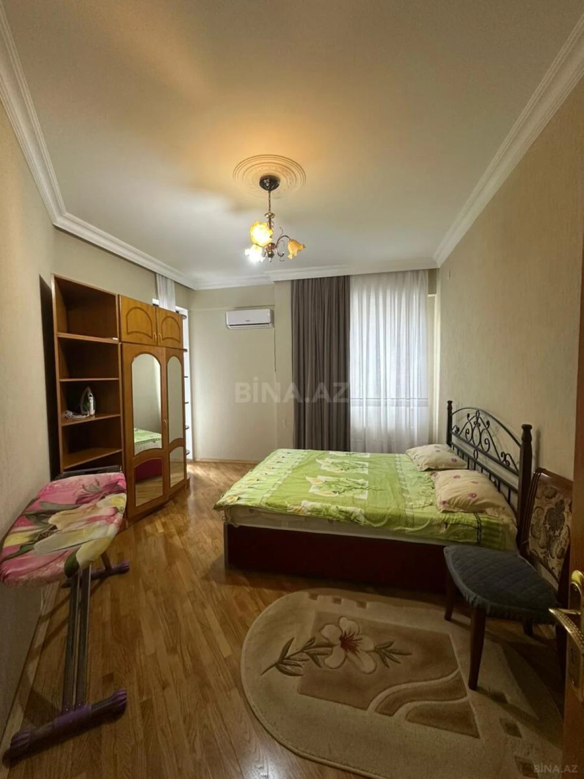 Kirayə verilir 4 otaqlı mənzil 130 m²