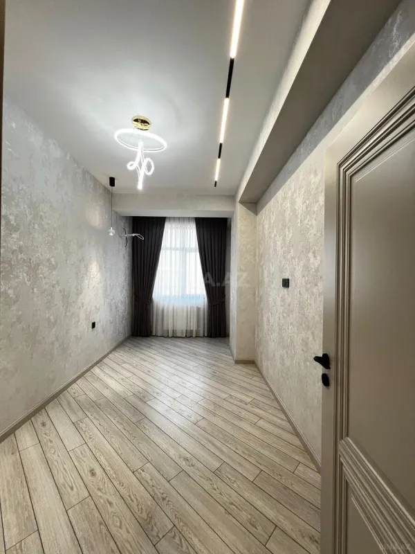 Satılır 2 otaqlı mənzil 78 m²