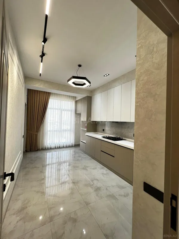 Satılır 2 otaqlı mənzil 78 m²