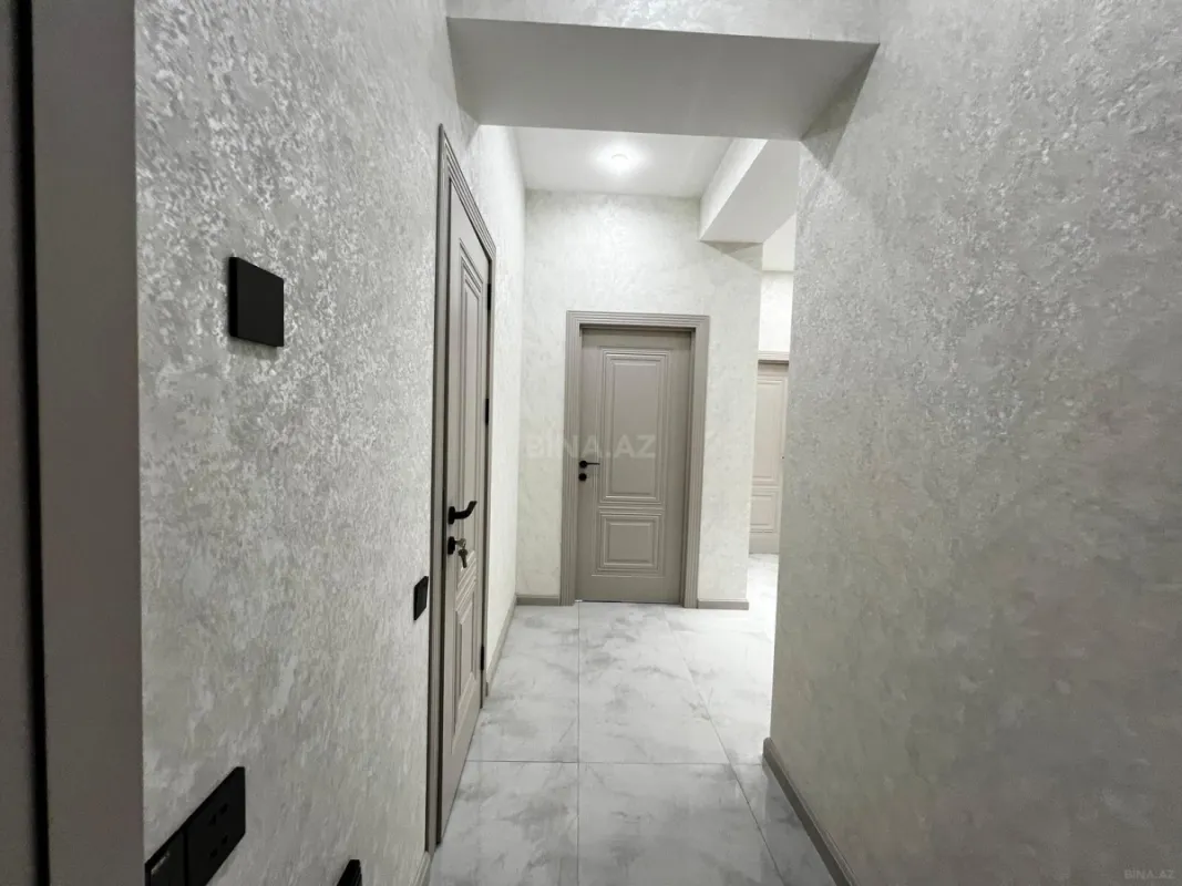 Satılır 2 otaqlı mənzil 78 m²