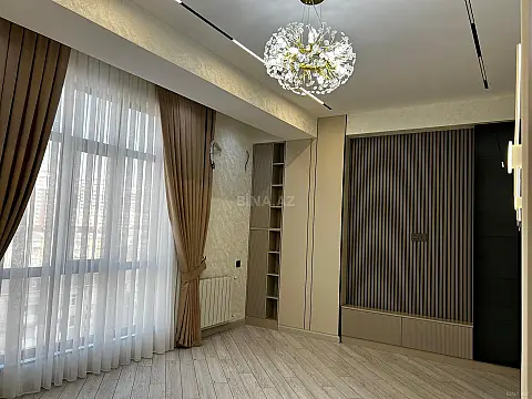 Satılır 2 otaqlı mənzil 78 m²
