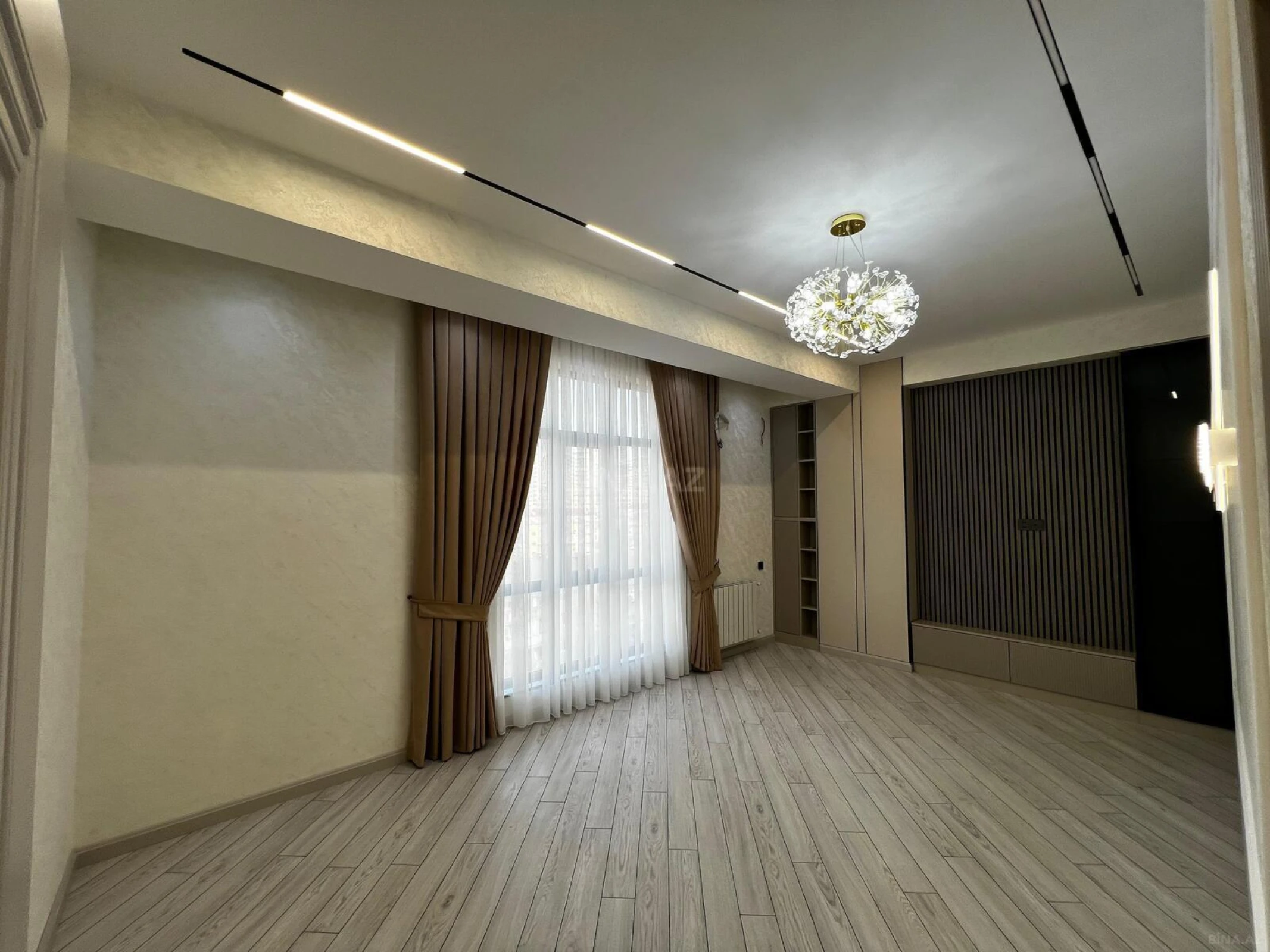 Satılır 2 otaqlı mənzil 78 m²