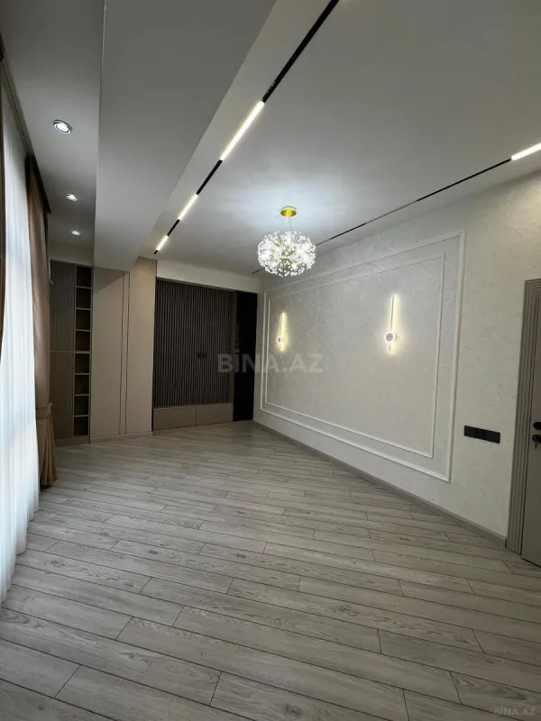 Satılır 2 otaqlı mənzil 78 m²