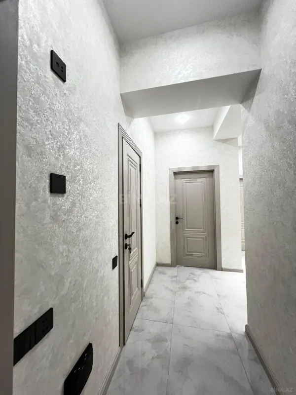 Satılır 2 otaqlı mənzil 78 m²