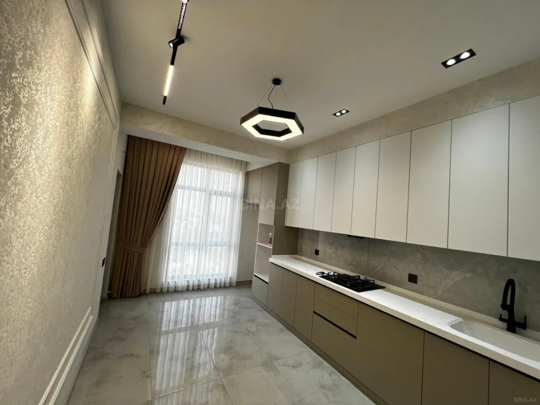 Satılır 2 otaqlı mənzil 78 m²