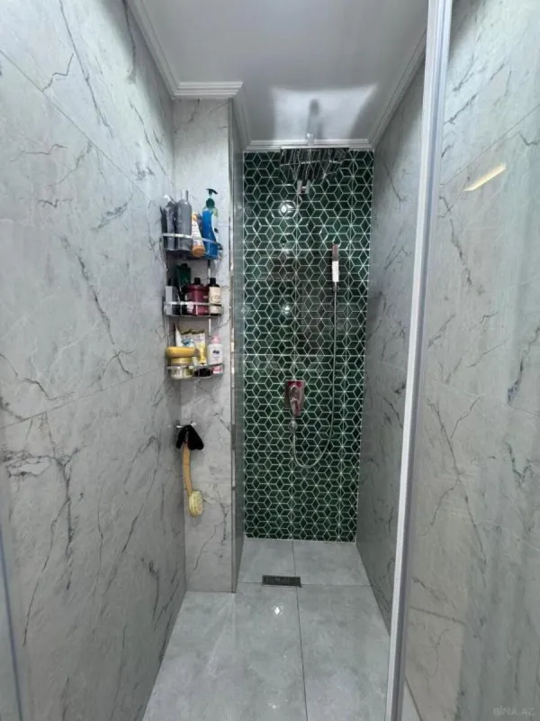 Satılır 3 otaqlı mənzil 117 m²