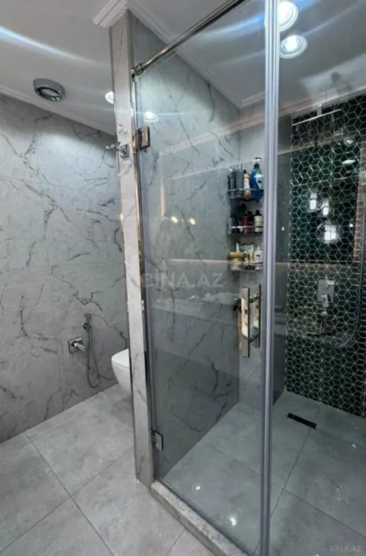 Satılır 3 otaqlı mənzil 117 m²