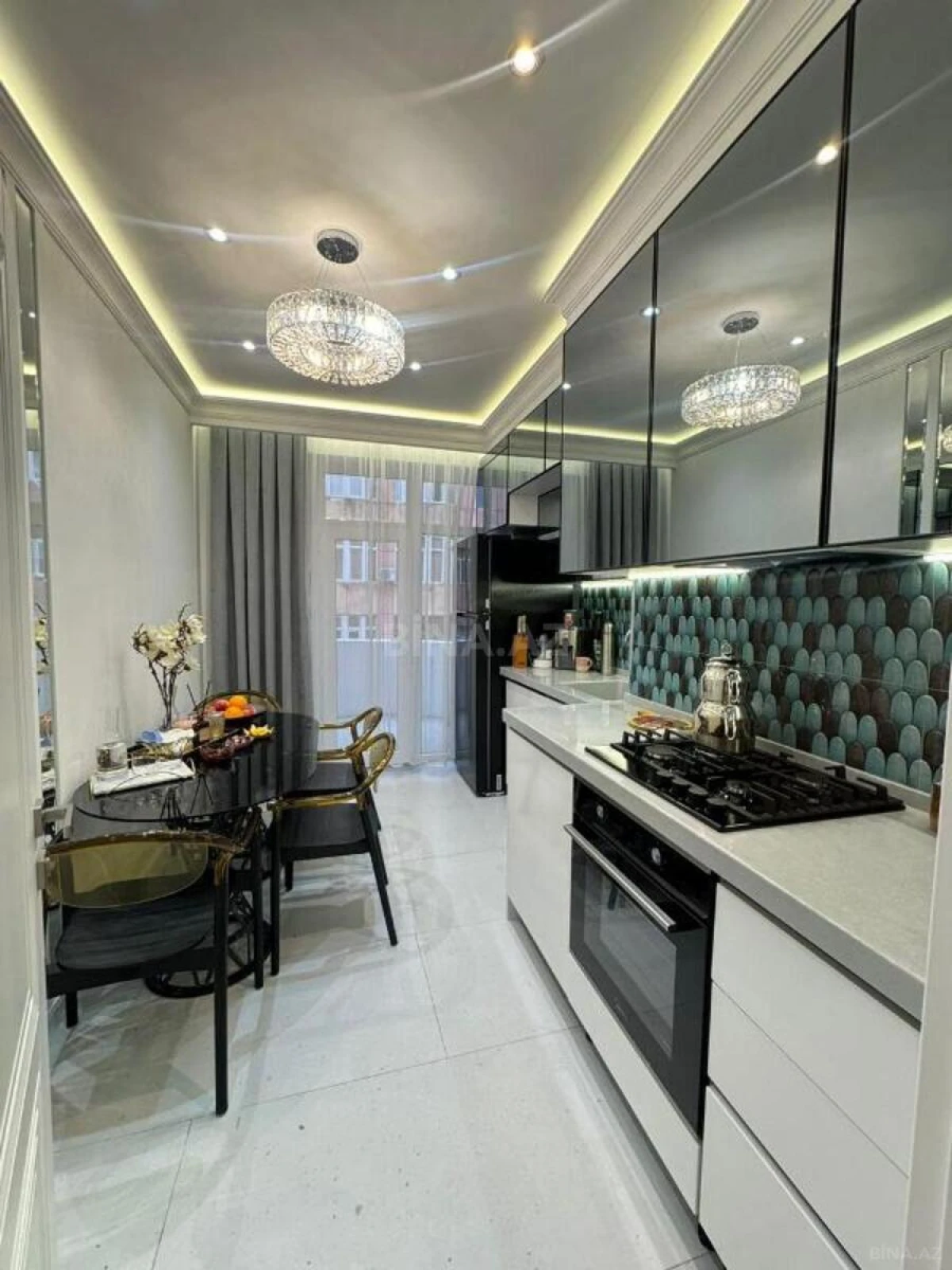 Satılır 3 otaqlı mənzil 117 m²