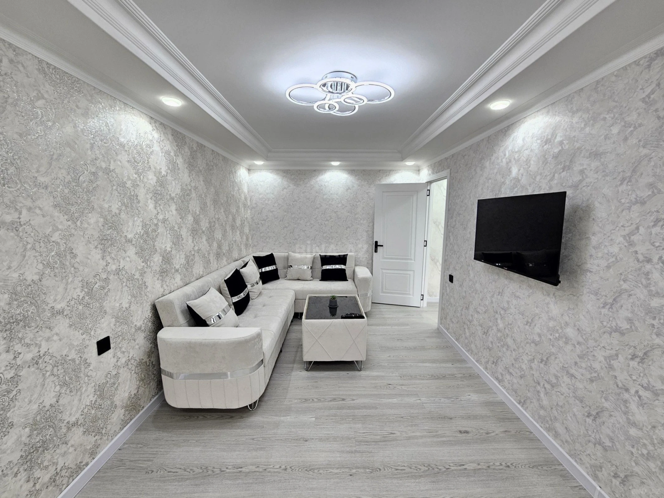 Satılır 2 otaqlı mənzil 35 m²