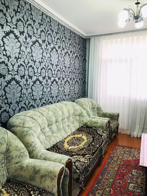 Satılır 4 otaqlı mənzil 100 m²