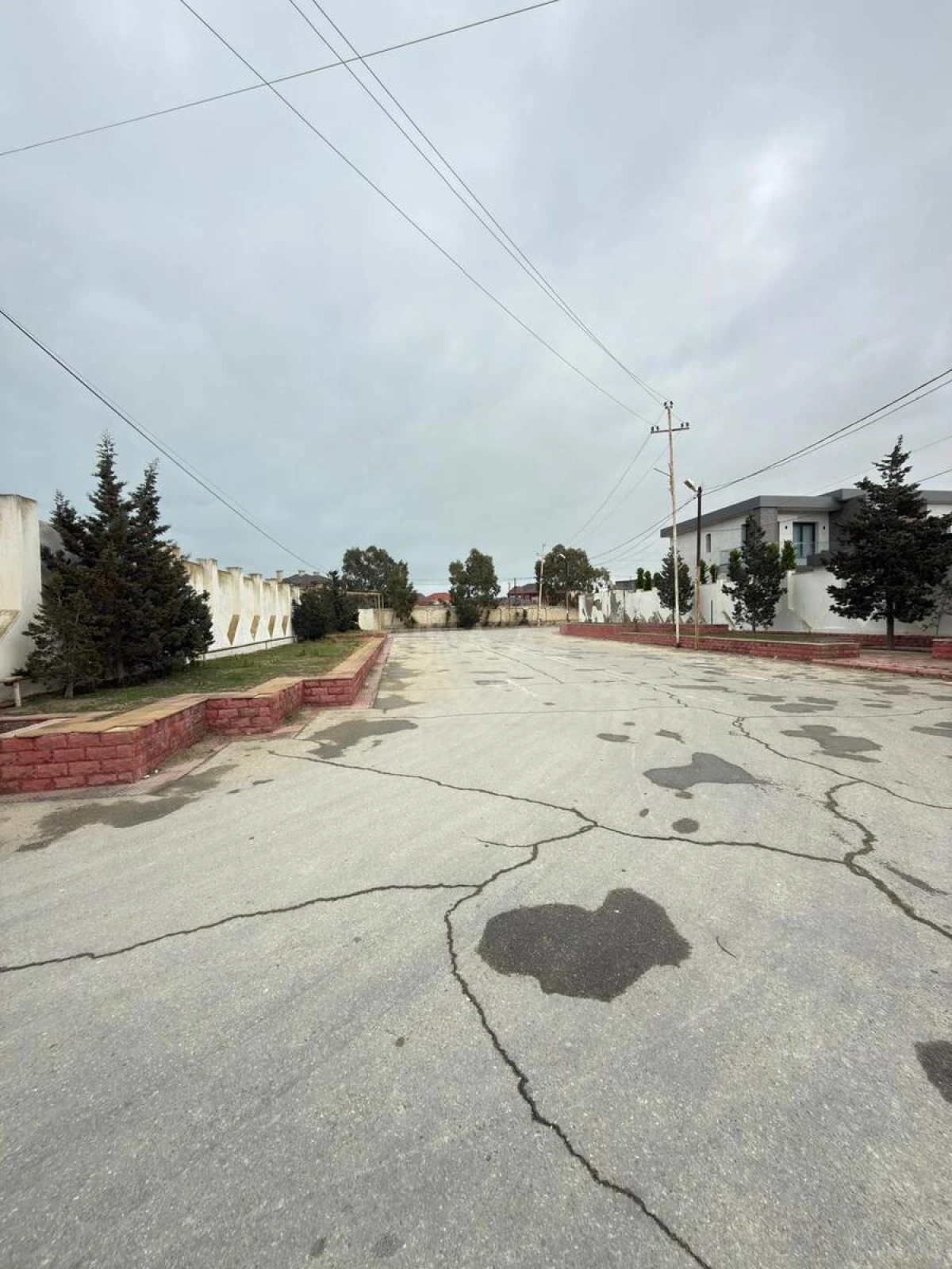 Satılır torpaq sahəsi 12 m²