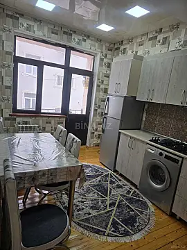 Kirayə verilir 2 otaqlı mənzil 75 m²