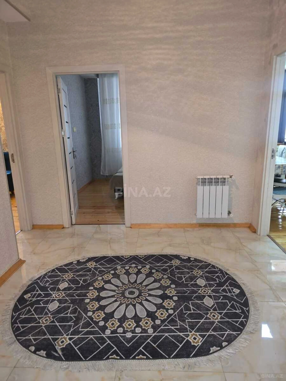 Kirayə verilir 2 otaqlı mənzil 75 m²