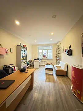 Satılır obyekt 62 m²