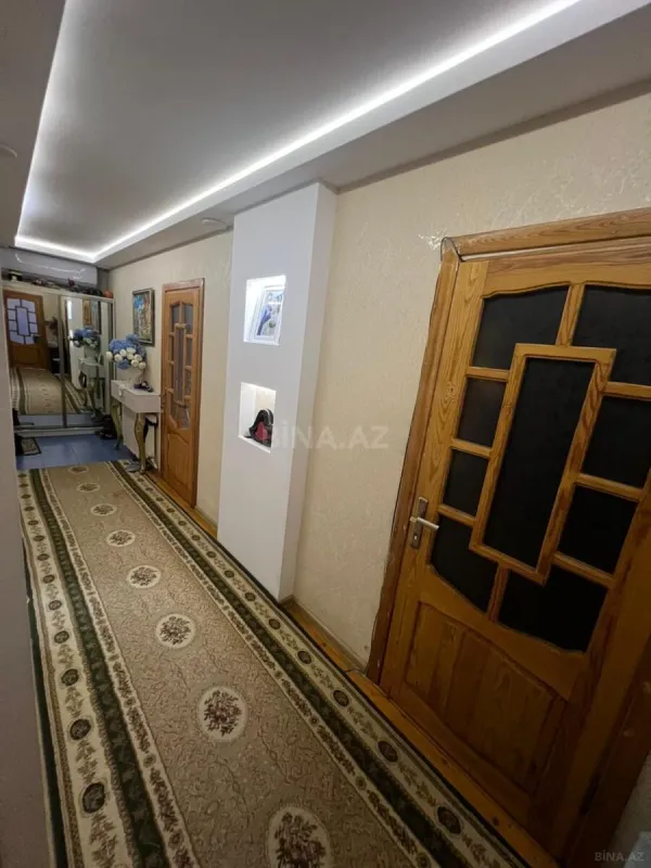 Satılır 5 otaqlı mənzil 110 m²