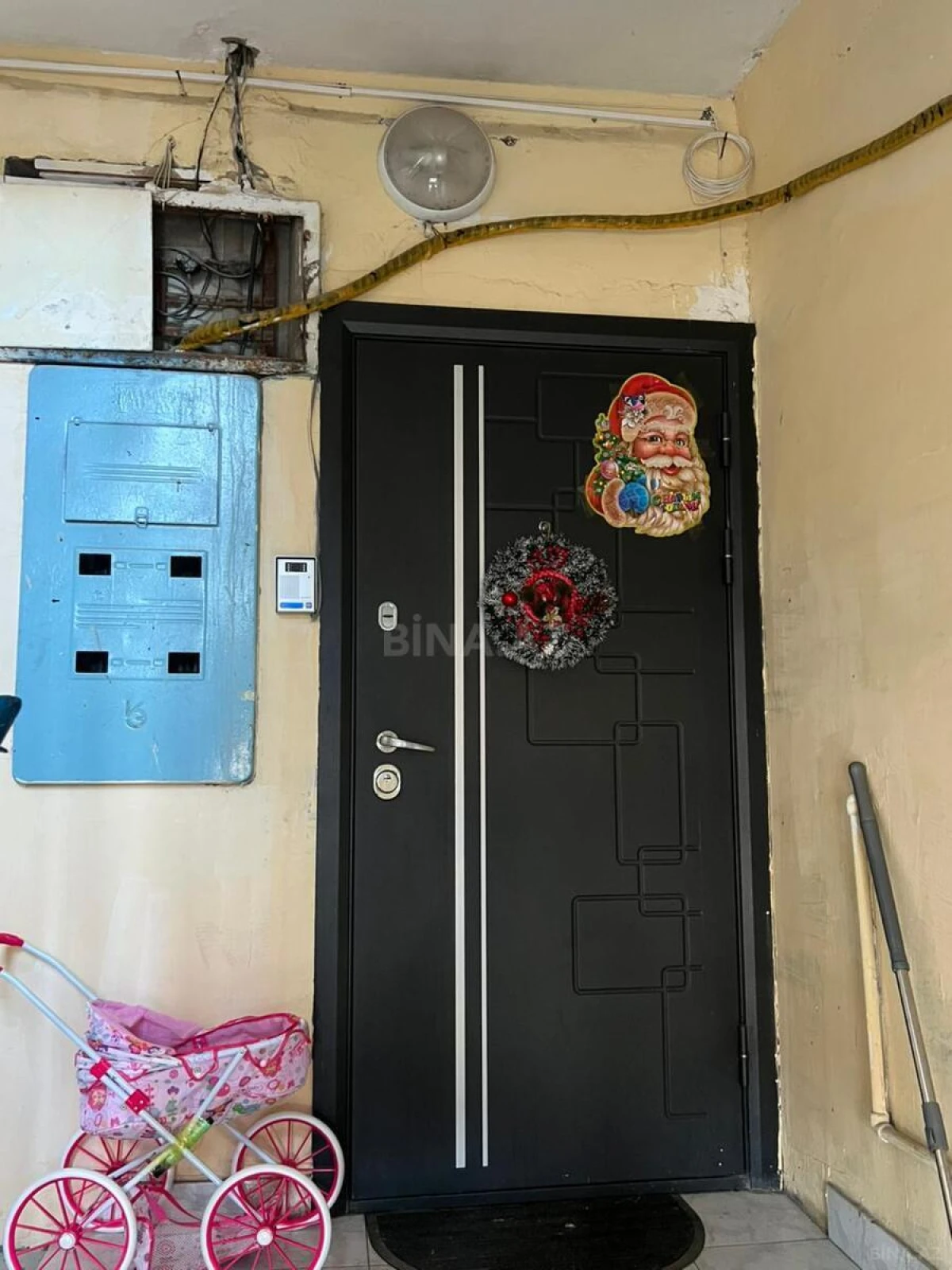 Satılır 5 otaqlı mənzil 110 m²