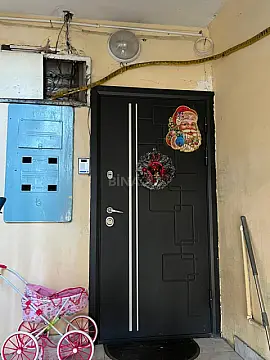 Satılır 5 otaqlı mənzil 110 m²
