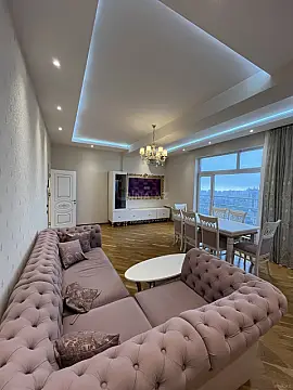 Satılır 3 otaqlı mənzil 130 m² — Bakı, Memar Əcəmi yanı 3 otaq 130.00 m²