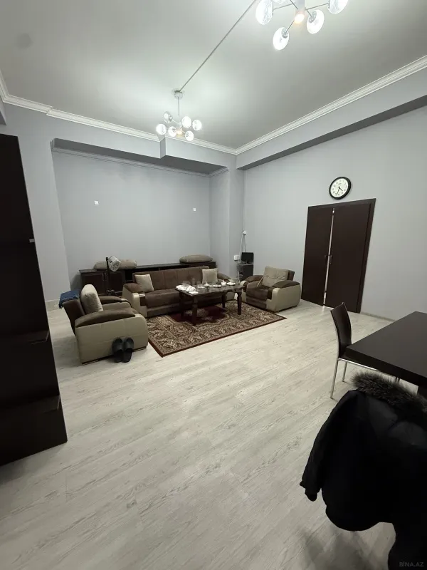 Kirayə verilir obyekt 175 m²