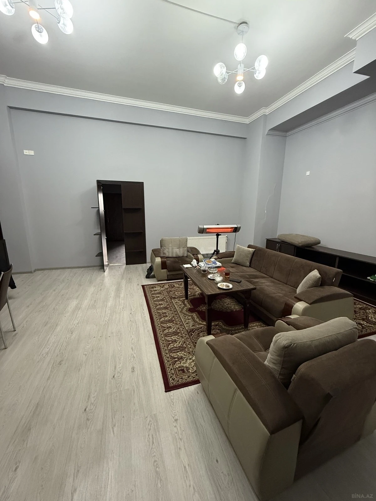Kirayə verilir obyekt 175 m²