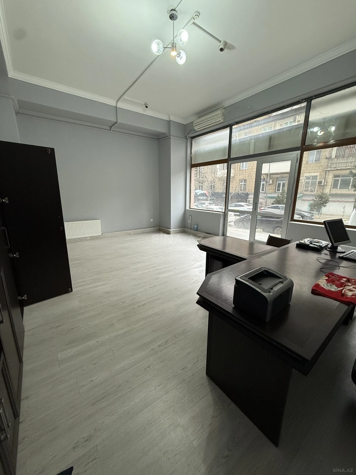 Kirayə verilir obyekt 175 m²