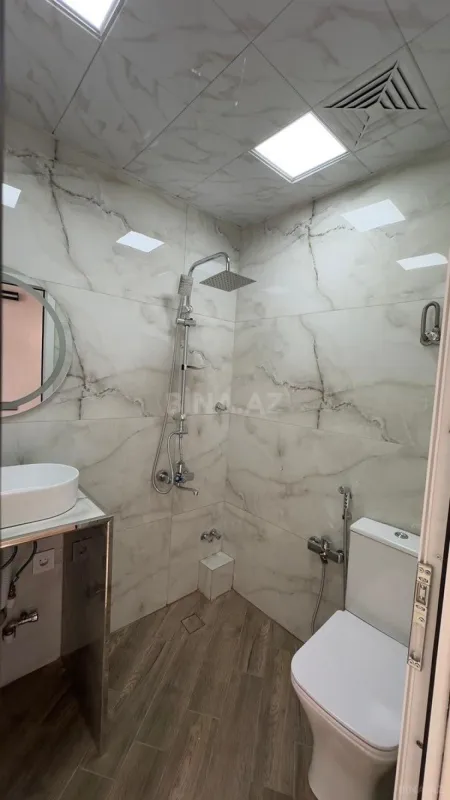 Satılır 2 otaqlı mənzil 45 m²