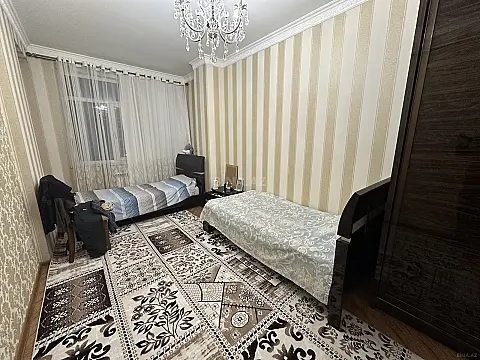 Satılır 2 otaqlı mənzil 106 m²