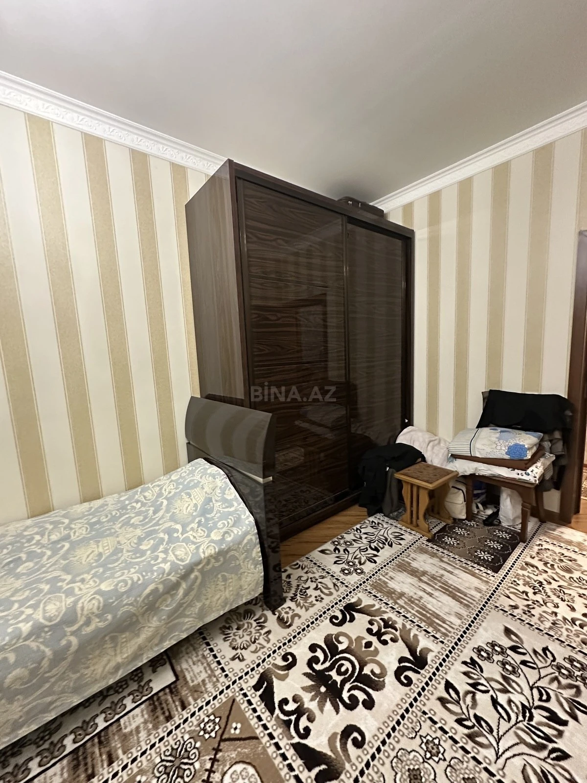 Satılır 2 otaqlı mənzil 106 m²