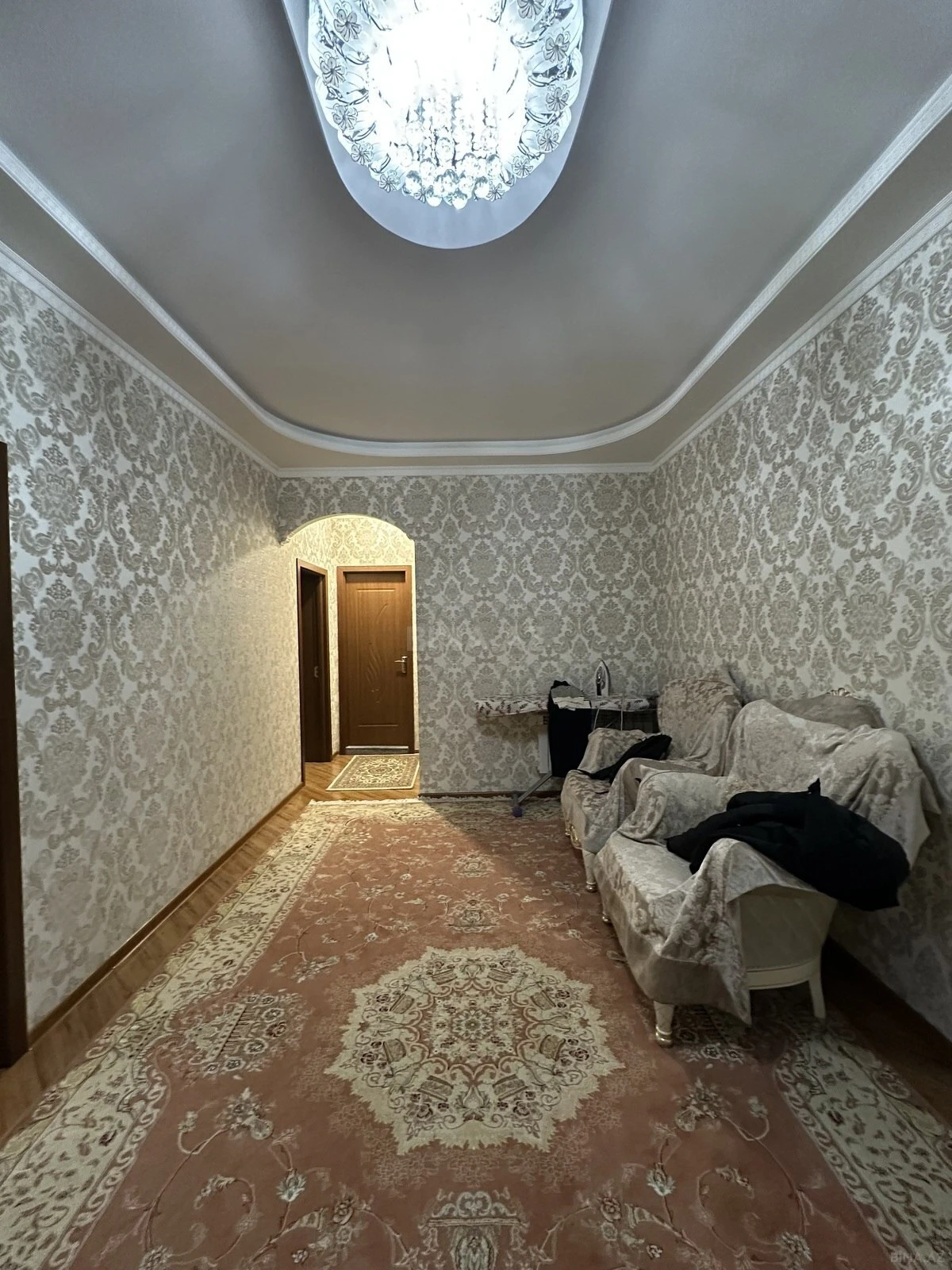 Satılır 2 otaqlı mənzil 106 m²