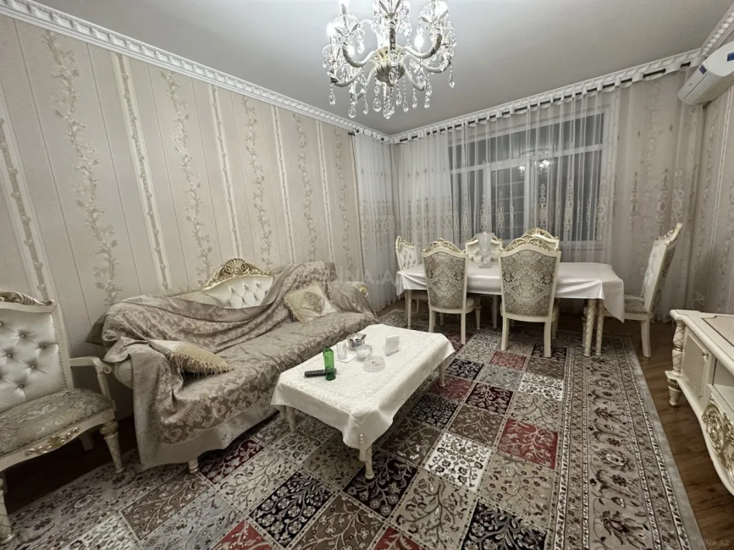 Satılır 2 otaqlı mənzil 106 m²