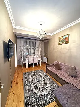 Kirayə verilir 2 otaqlı mənzil 80 m²