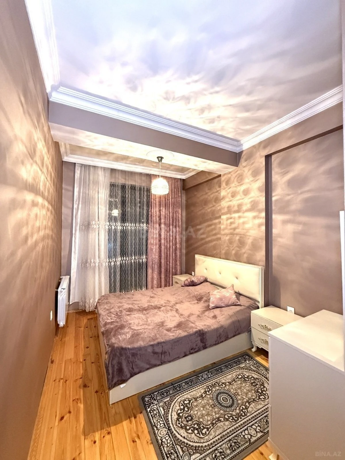 Kirayə verilir 2 otaqlı mənzil 80 m²