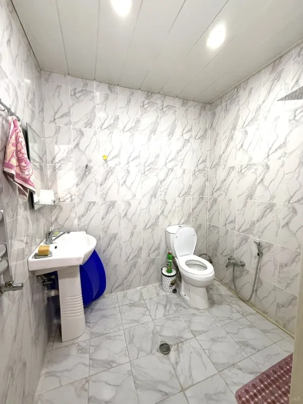 Kirayə verilir 2 otaqlı mənzil 80 m²