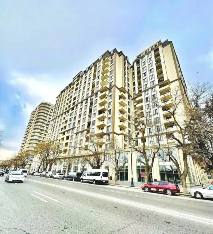 Kirayə verilir 2 otaqlı mənzil 80 m²