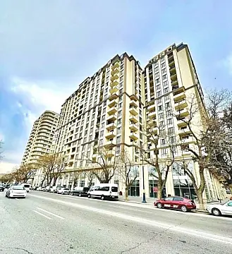 Kirayə verilir 2 otaqlı mənzil 80 m²