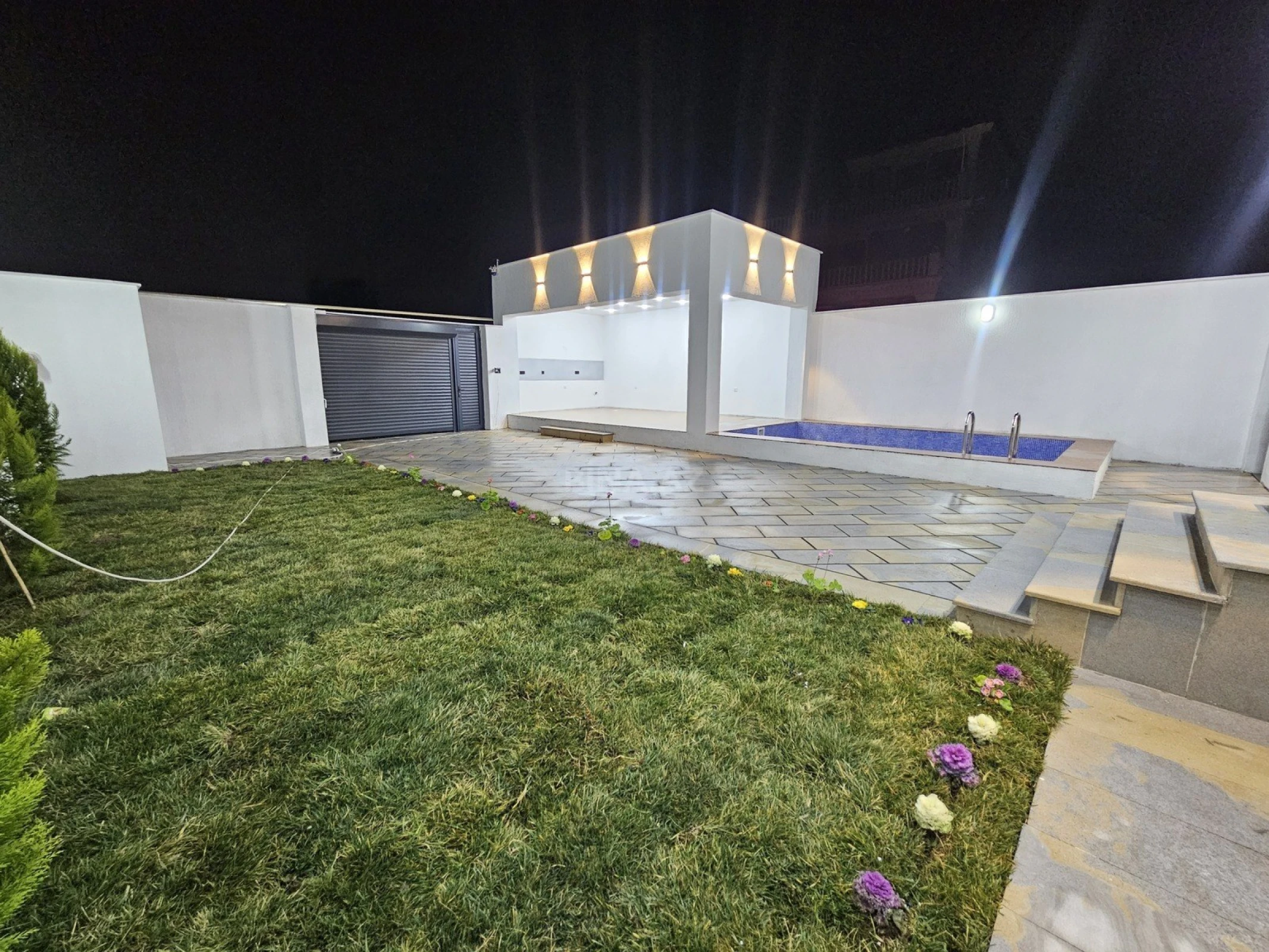 Satılır 4 otaqlı həyət evi 150 m²