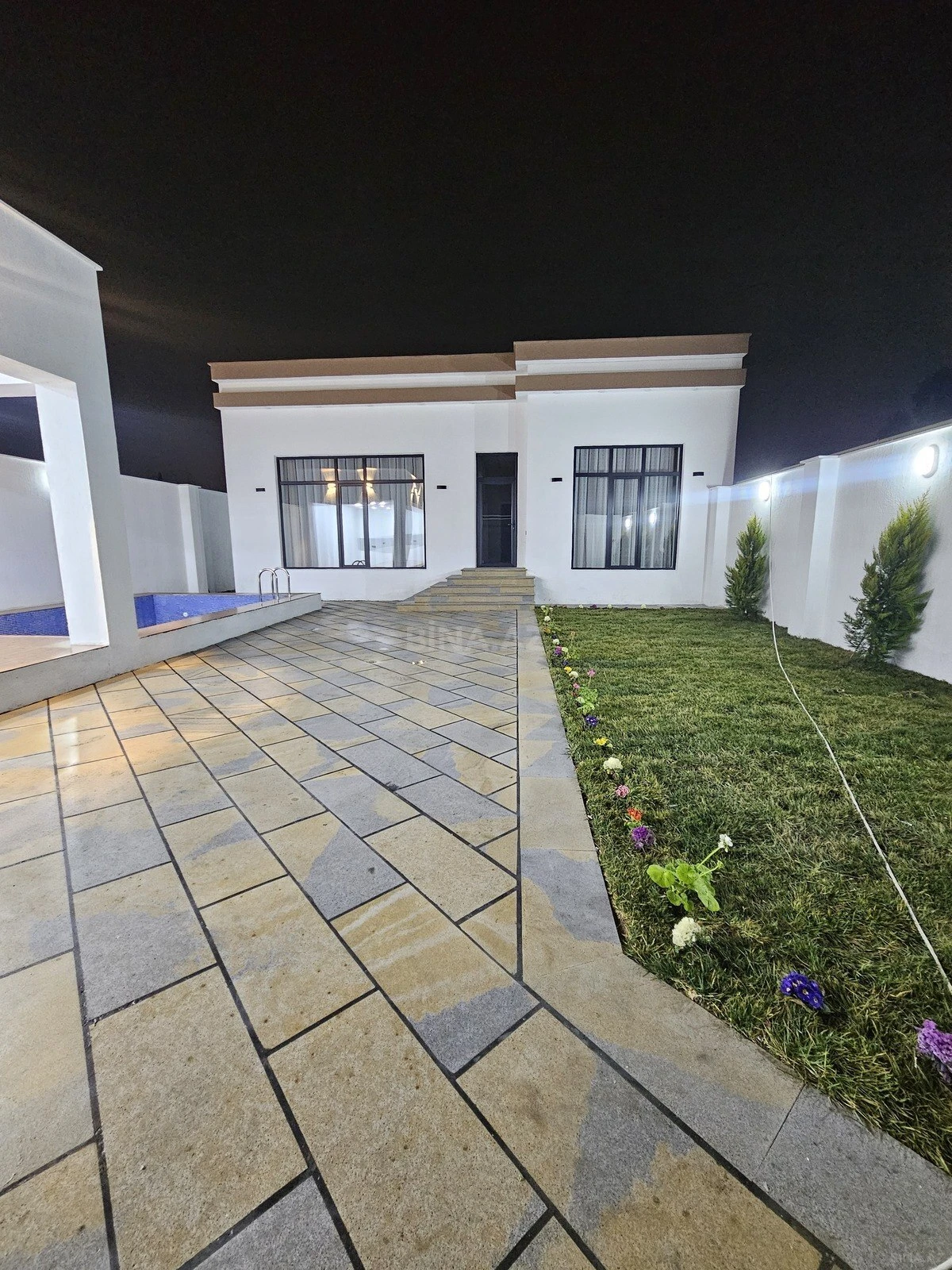 Satılır 4 otaqlı həyət evi 150 m²