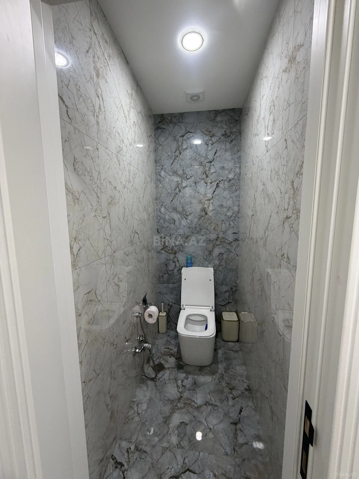 Satılır 2 otaqlı mənzil 91 m²